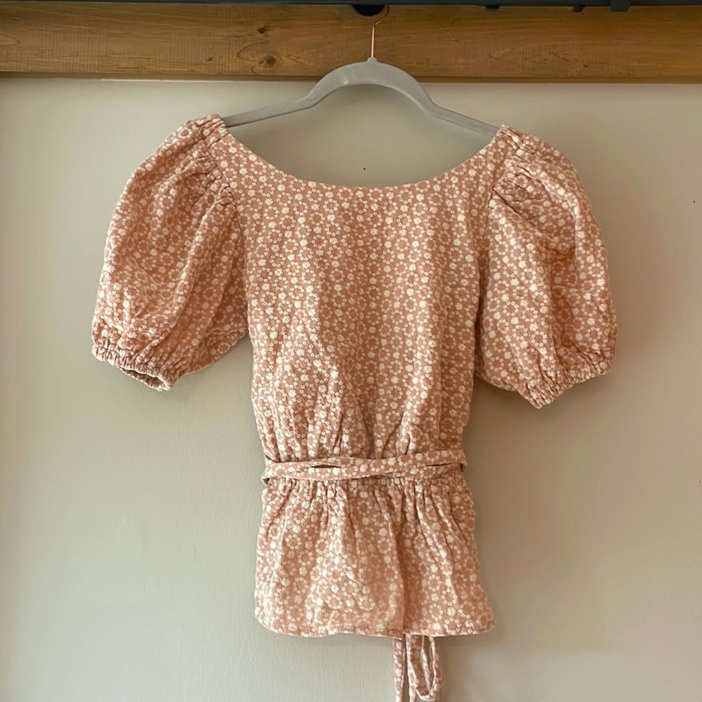 Anthropologie Top - XS open-back, peplum